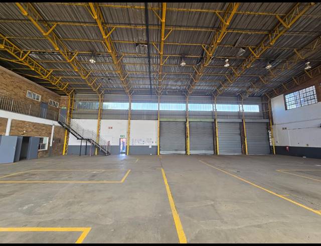 2,722M² WAREHOUSE TO LET IN BENROSE